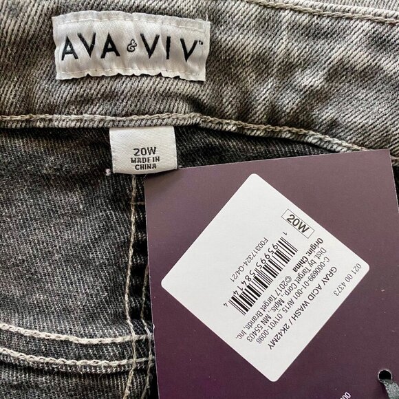 Ava & Viv Women's Plus Size 20W Grey Denim Bermuda Shorts NEW NWT - Picture 5 of 7